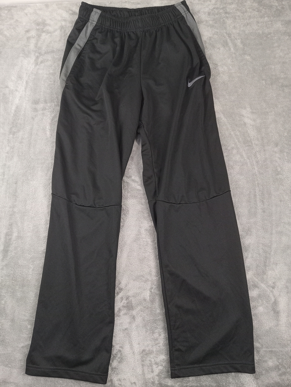 Nike Men's  Black Athletic Track Pants with Grey Accents Size Medium